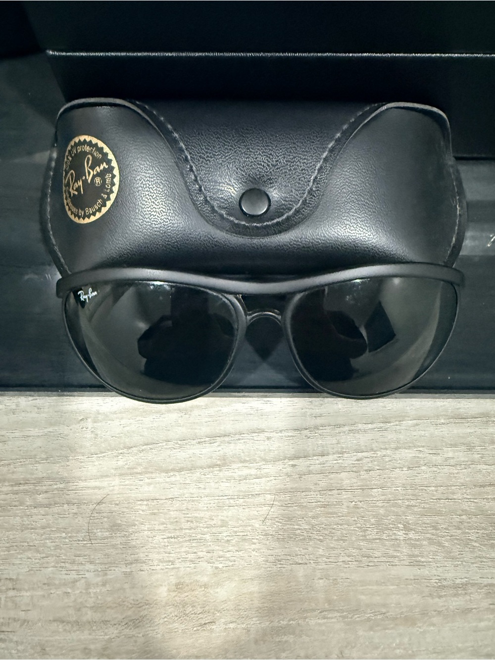 Ray-Ban Black Sunglasses with Black Case and Dark Lenses